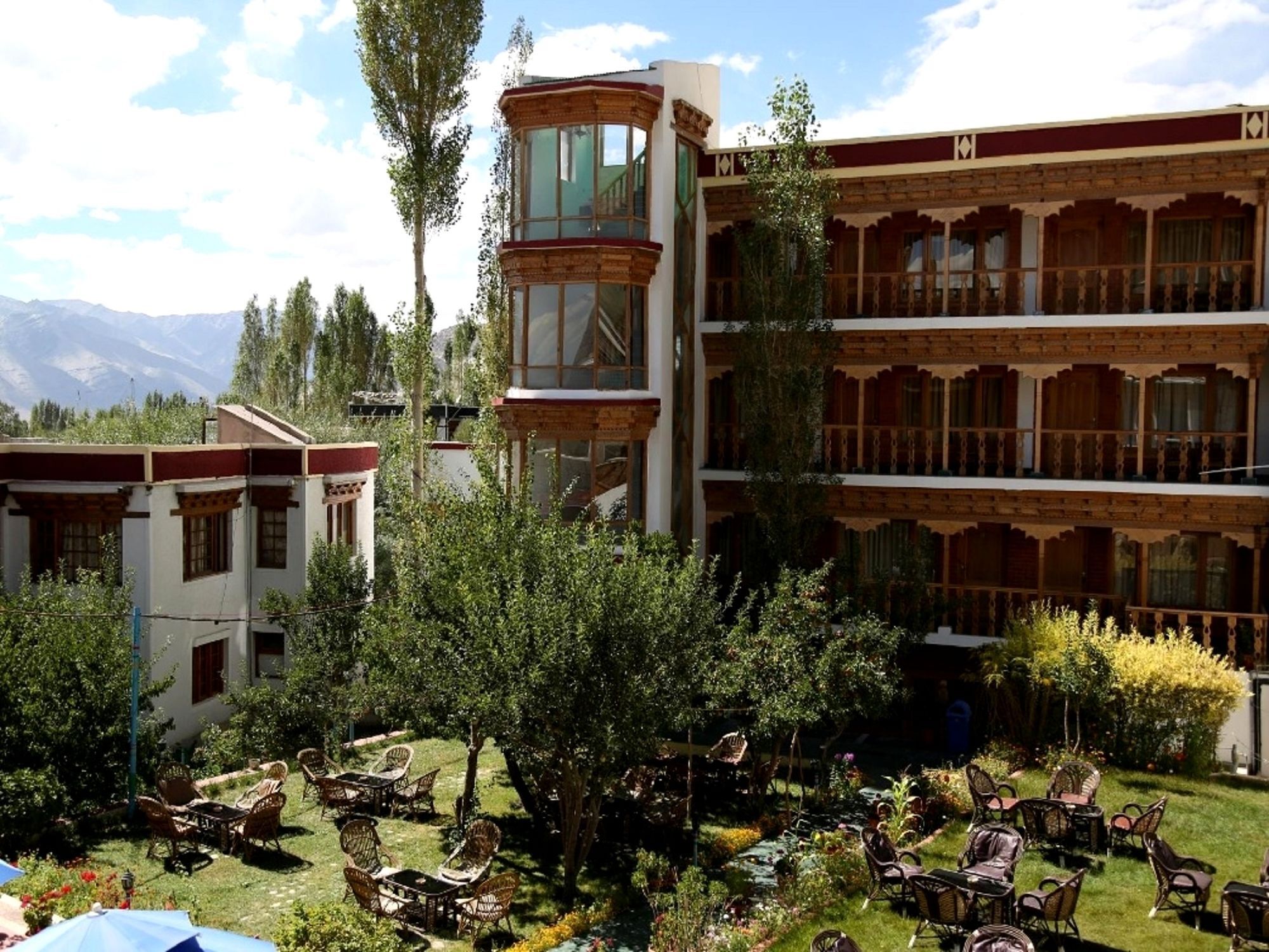 Hotel Royal Palace - Leh Exterior photo